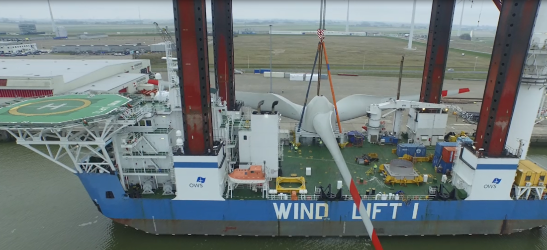 Das Schiff Windlift 1 