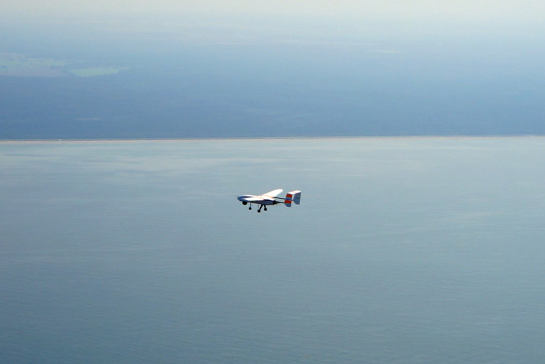 LARUS-System im Flug über der Ostsee