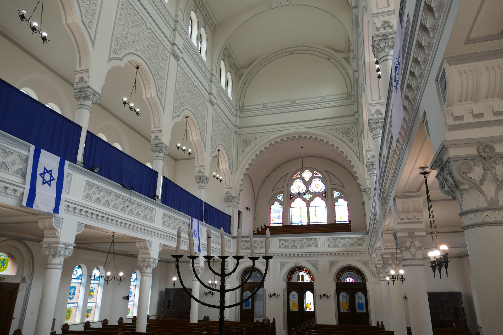 Innenaufnahme einer Synagoge