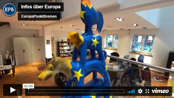 Die Bremer Stadtmusikanten, bemalt mit den Farben der Europäischen Flagge; Infos über Europa; EuropaPunktBremen
