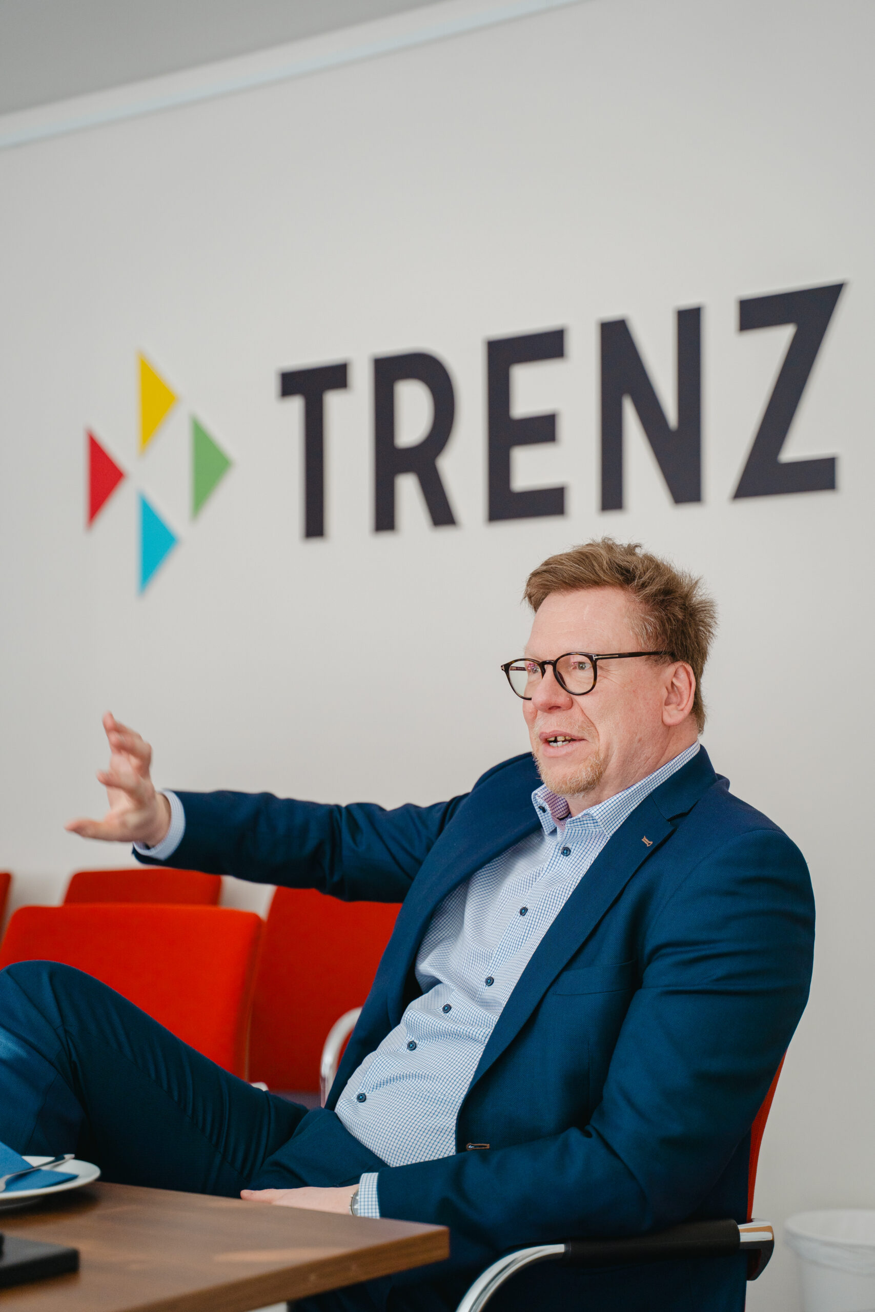 Trenz-Geschäftsführer Frank Diegel im Gespräch mit Staatsrat Kai Stührenberg